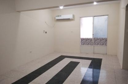Apartment - 1 Bedroom - 1 Bathroom for rent in Old Al Ghanim - Al Ghanim - Doha