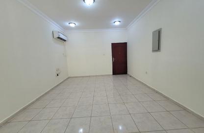 Apartment - 3 - 3 for rent in Madinat Khalifa South - Madinat Khalifa - Doha