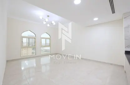 Apartment - 2 Bedrooms - 2 Bathrooms for rent in Al Nasr Street - Al Nasr - Doha