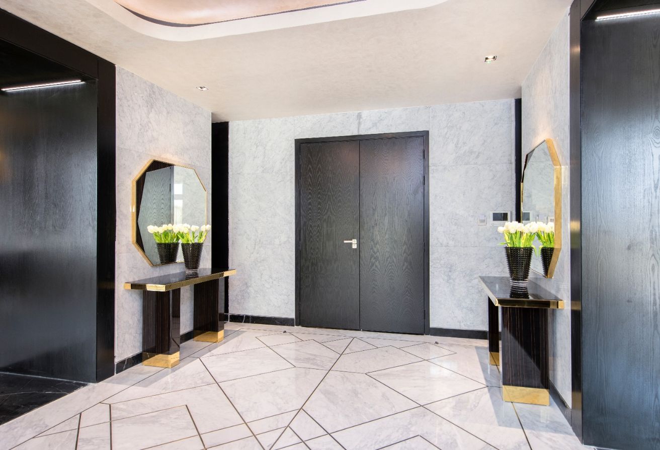 Ultra-Luxury 5 Bedroom Penthouse + 2 Maid Rooms thumbnail 18