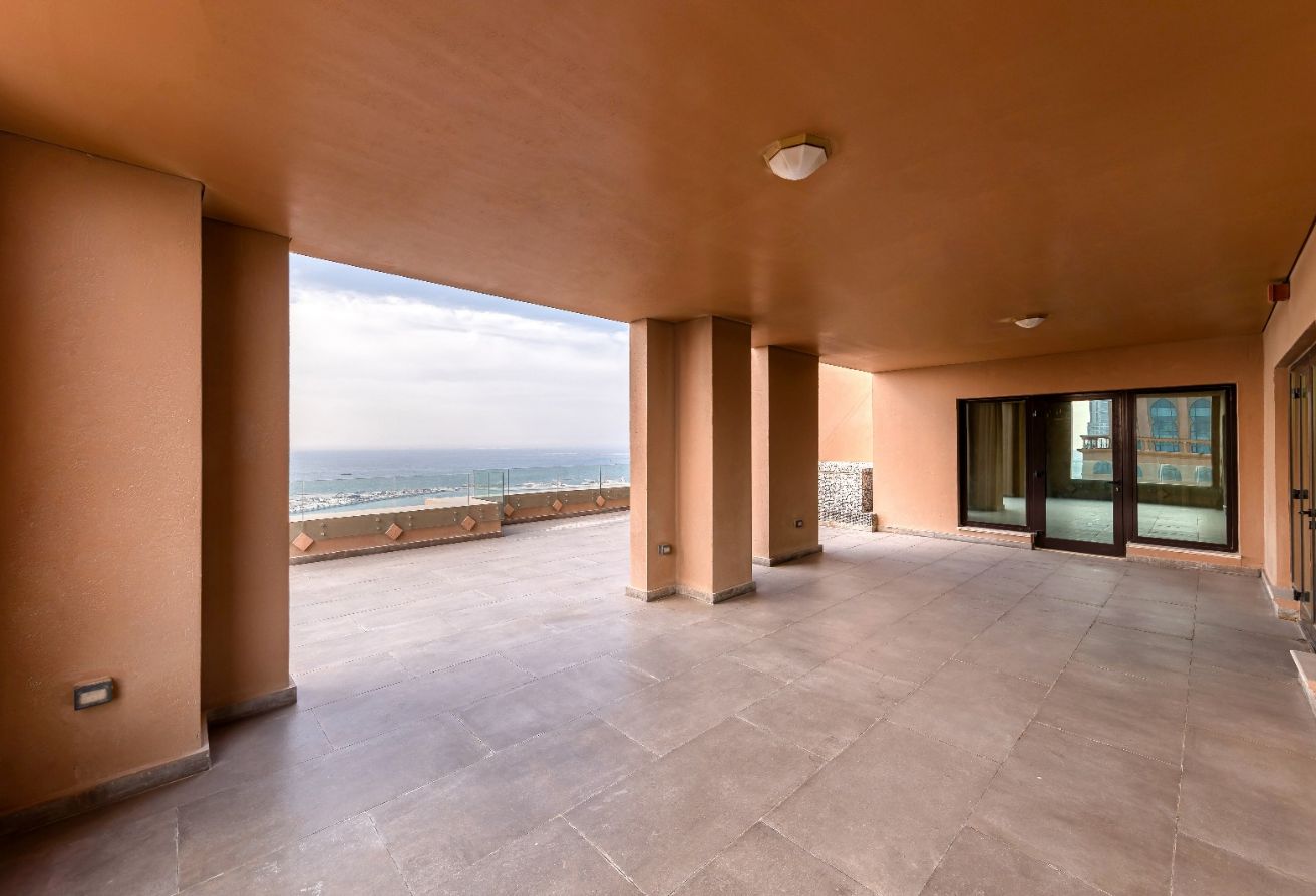 Ultra-Luxury 5 Bedroom Penthouse + 2 Maid Rooms thumbnail 19