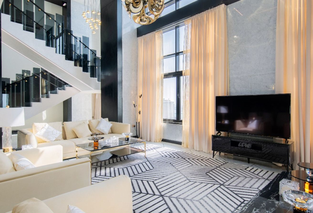 Ultra-Luxury 5 Bedroom Penthouse + 2 Maid Rooms thumbnail 28