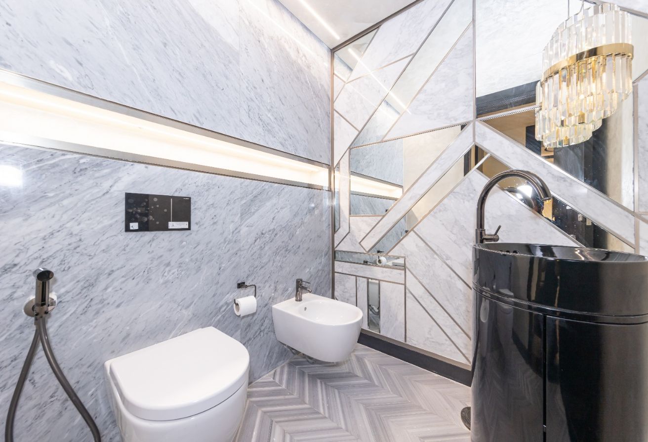 Ultra-Luxury 5 Bedroom Penthouse + 2 Maid Rooms thumbnail 17