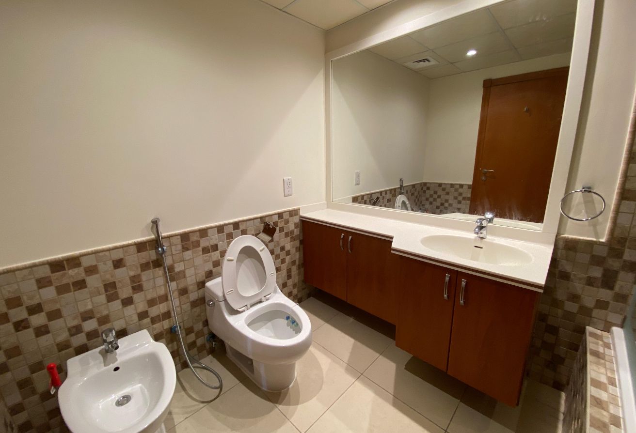 1 BHK Fully Furnished | Porto Arabia | 7,500 Qar thumbnail 20