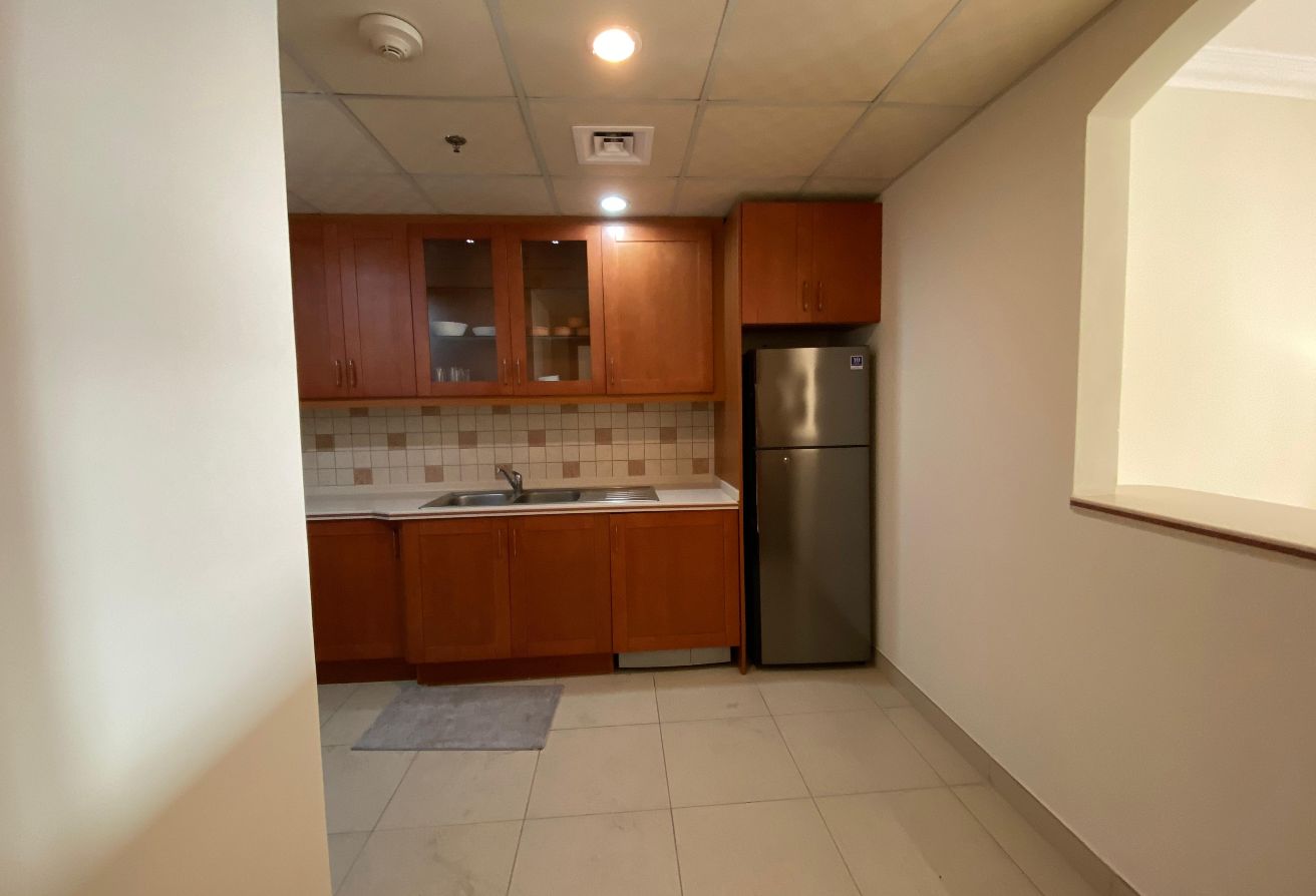 1 BHK Fully Furnished | Porto Arabia | 7,500 Qar thumbnail 7
