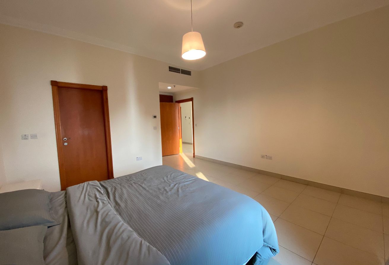 1 BHK Fully Furnished | Porto Arabia | 7,500 Qar thumbnail 17