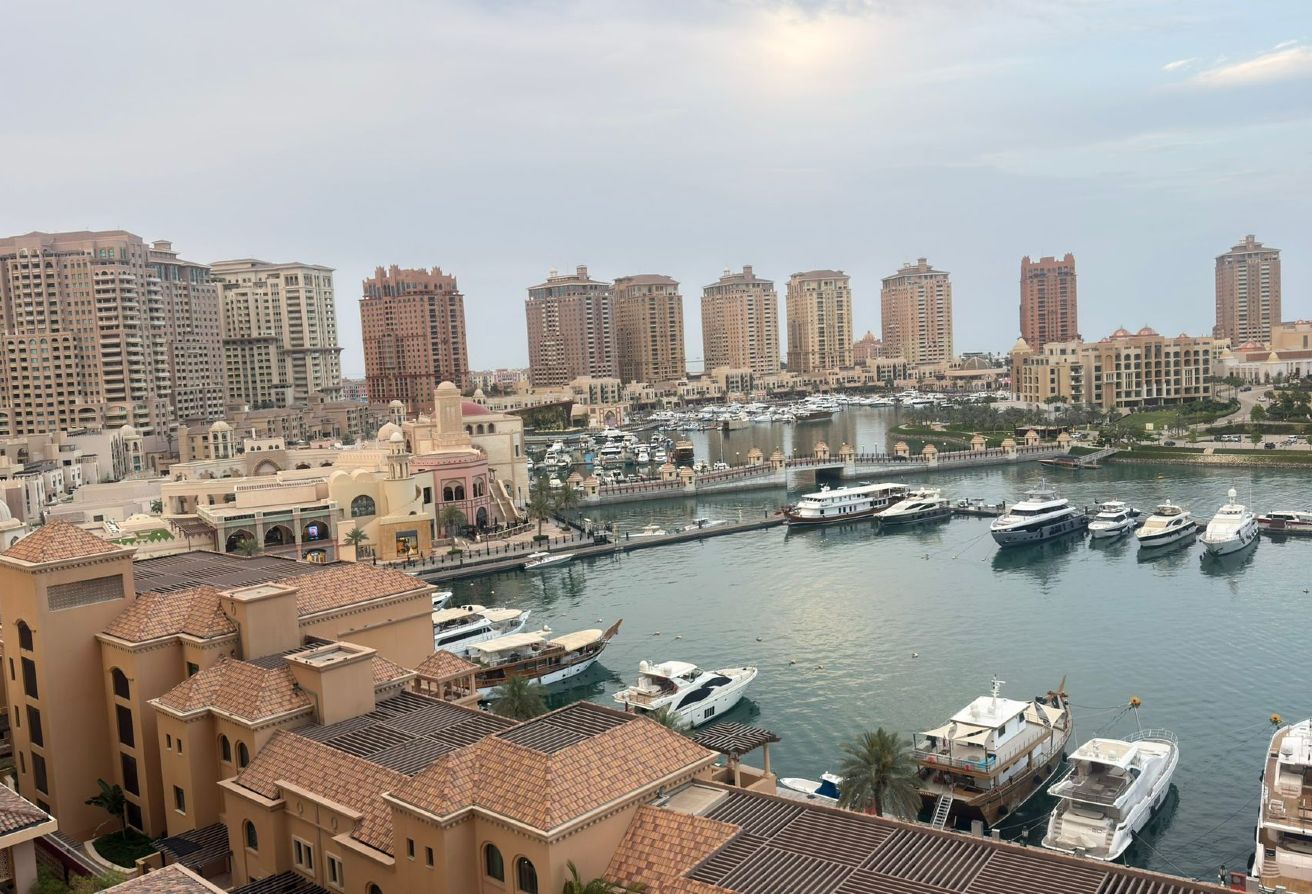 SPACIOUS 1BR SEMIFURNISHED| PORTO ARABIA SEA VIEW