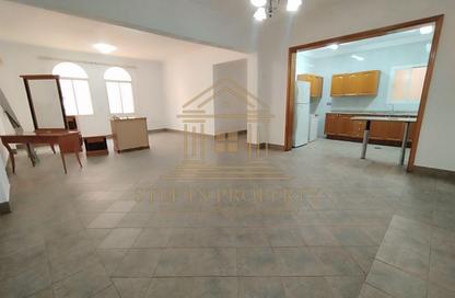 Apartment - 3 Bedrooms - 3 Bathrooms for rent in Al Sadd Road - Al Sadd - Doha Apartment - 3 Bedrooms - 3 Bathrooms for rent in Al Sadd Road - Al Sadd - Doha