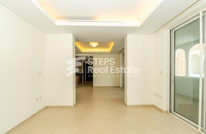 Apartment - 1 Bedroom - 2 Bathrooms for rent in Viva West - Viva Bahriyah - The Pearl Island - Doha