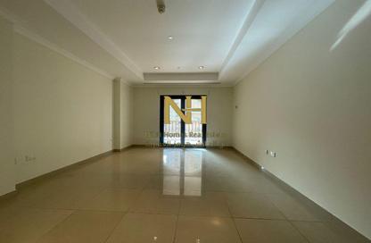 Apartment - 2 Bedrooms - 3 Bathrooms for rent in East Porto Drive - Porto Arabia - The Pearl Island - Doha Apartment - 2 Bedrooms - 3 Bathrooms for rent in East Porto Drive - Porto Arabia - The Pearl Island - Doha