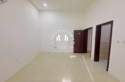Villa - Studio - 1 Bathroom for rent in Rawdat Al Hamama - Al Daayen