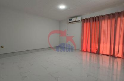 Apartment - Studio - 1 Bathroom for rent in Al Nasr Street - Al Nasr - Doha Apartment - Studio - 1 Bathroom for rent in Al Nasr Street - Al Nasr - Doha