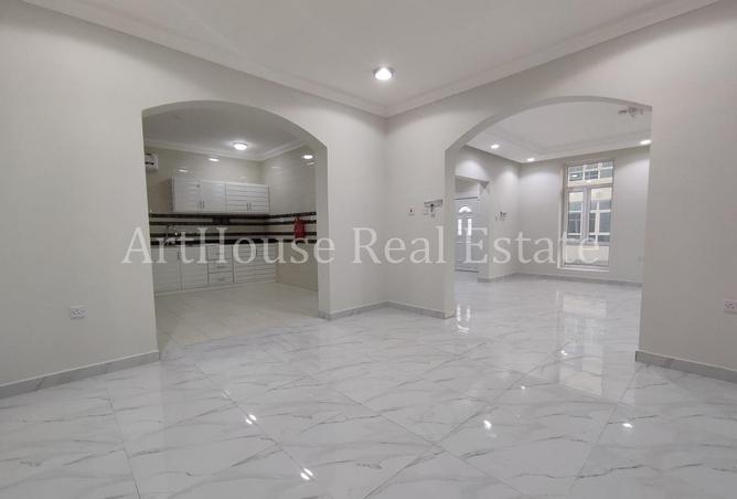 54589101 - Property Image 2