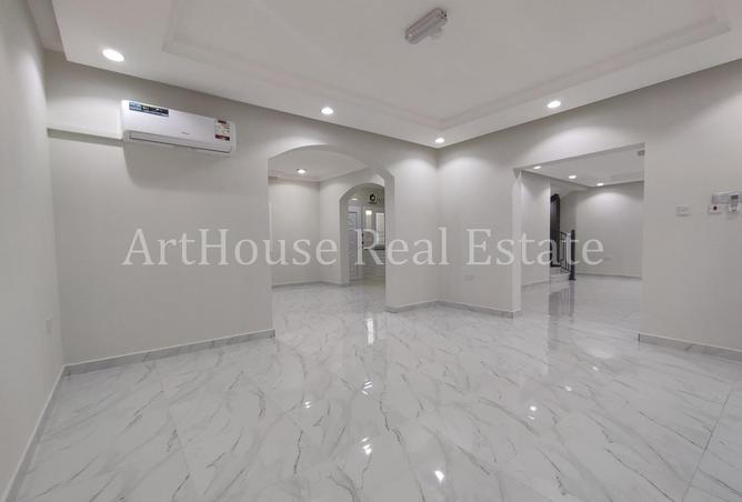 54589101 - Property Image 3