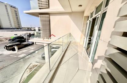 Apartment - 3 Bedrooms - 3 Bathrooms for rent in Rivan Building - Al Erkyah City - Lusail