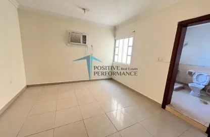 شقة - 2 غرف نوم - 1 حمام للايجار في فريج بن محمود - الدوحة