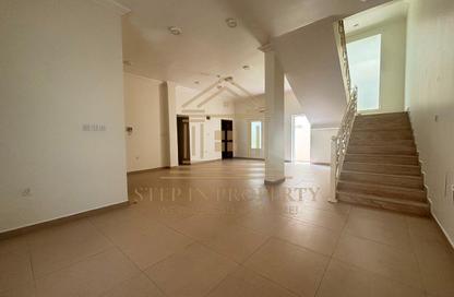Villa - 4 Bedrooms - 5 Bathrooms for rent in Ammar Bin Yasser Street - Al Aziziyah - Doha