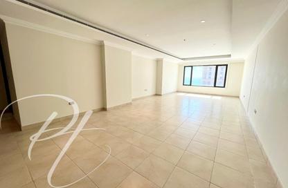 Apartment - 1 Bedroom - 2 Bathrooms for rent in Tower 31 - Porto Arabia - The Pearl Island - Doha Apartment - 1 Bedroom - 2 Bathrooms for rent in Tower 31 - Porto Arabia - The Pearl Island - Doha