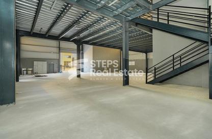 Warehouse - Studio - 3 Bathrooms for rent in East Industrial Street - Birkat Al Awamer - Al Wakra