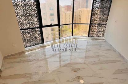 شقة - 3 غرف نوم - 3 حمامات للايجار في فريج بن محمود - الدوحة شقة - 3 غرف نوم - 3 حمامات للايجار في فريج بن محمود - الدوحة