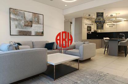 Apartment - 1 Bedroom - 2 Bathrooms for rent in Floresta Gardens - Floresta Gardens - The Pearl Island - Doha Apartment - 1 Bedroom - 2 Bathrooms for rent in Floresta Gardens - Floresta Gardens - The Pearl Island - Doha