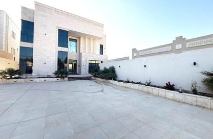 Villa - 7+ Bedrooms - 7+ Bathrooms for sale in Al Kheesa - Al Kheesa - Umm Salal Mohammed