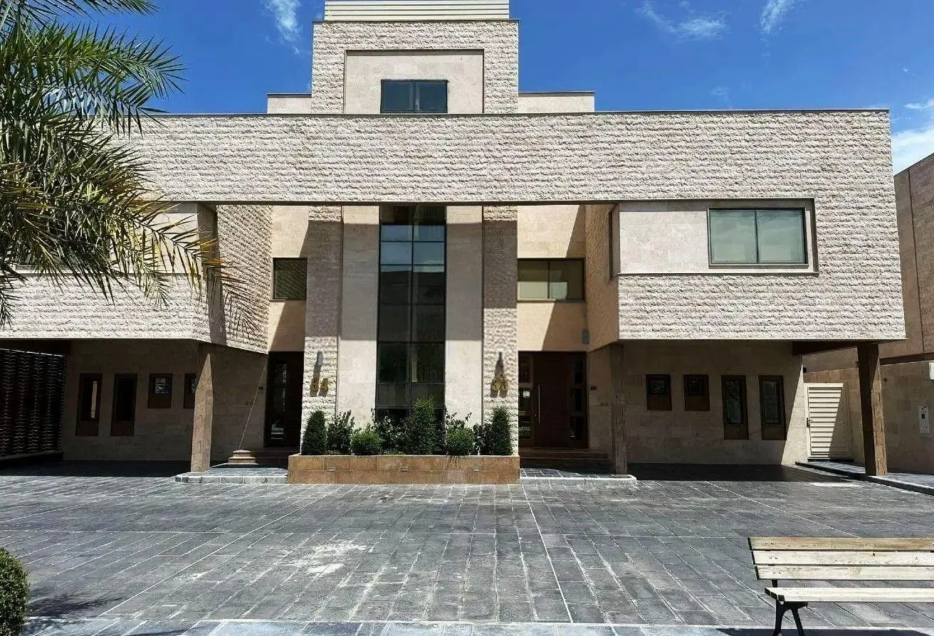 63135525 - Property Main Image