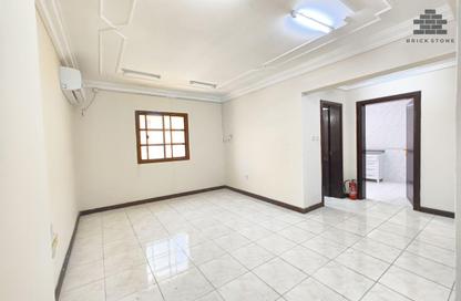 Apartment - 2 Bedrooms - 2 Bathrooms for rent in Al Mansoura - Al Mansoura - Doha