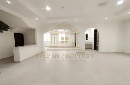 Villa - 6 Bedrooms - 6 Bathrooms for rent in Wadi Al Markh - Muraikh - AlMuraikh - Doha