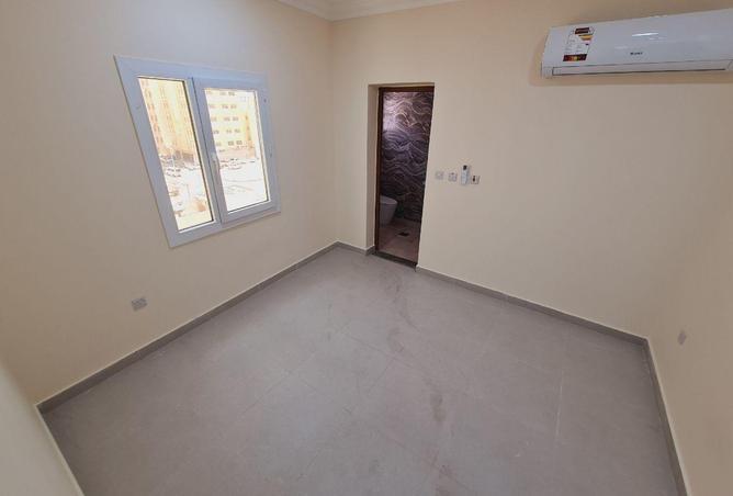 54441912 - Property Image 3