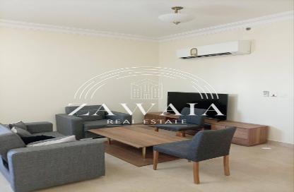 Apartment - 1 Bedroom - 1 Bathroom for rent in Umm Ghwailina Comm - Umm Ghuwalina - Umm Ghuwailina - Doha