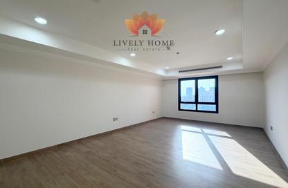 Apartment - 1 - 2 for rent in East Porto Drive - Porto Arabia - The Pearl Island - Doha Apartment - 1 - 2 for rent in East Porto Drive - Porto Arabia - The Pearl Island - Doha