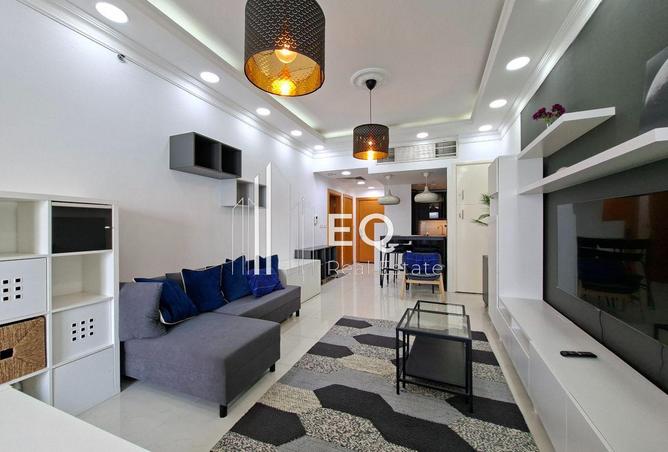 974247 - Property Image 2