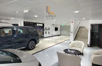 Show Room - Studio - 2 Bathrooms for rent in Salwa Road - Old Industrial Area - Al Rayyan - Doha