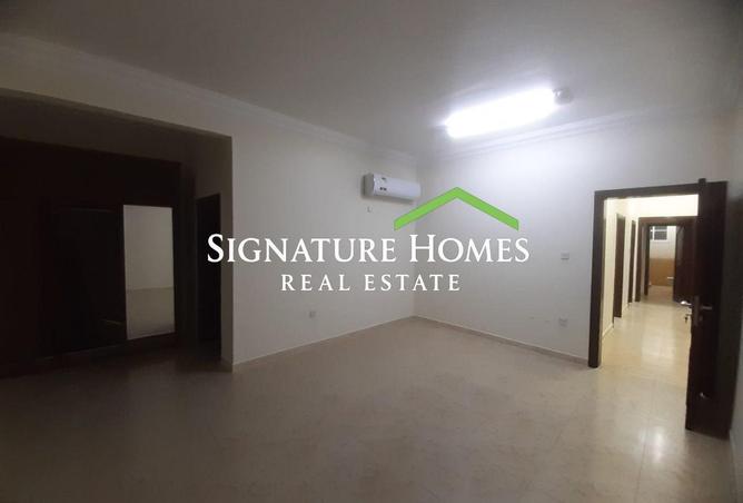 1004882 - Property Image 2