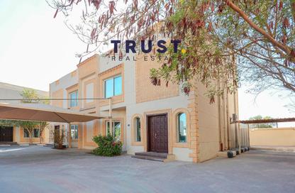 Villa - 4 Bedrooms - 5 Bathrooms for rent in Al Gharrafa - Al Gharrafa - Doha
