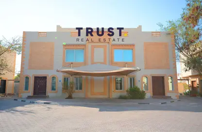 فيلا - 4 غرف نوم - 5 حمامات للايجار في الغرافة - الغرافة - الدوحة