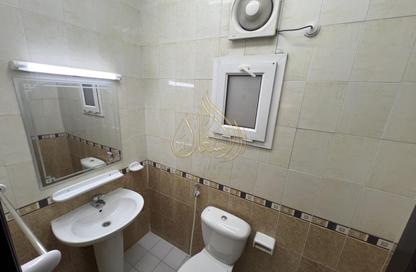 Apartment - 2 Bedrooms - 2 Bathrooms for rent in Najma 28 - Ibn Dirhem Street - Najma - Doha