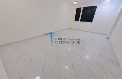 Apartment - Studio - 1 Bathroom for rent in Al Duhail North - Al Duhail - Doha