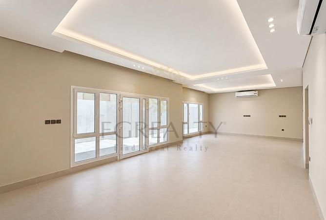 60557455 - Property Image 2