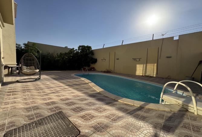 54004972 - Property Image 2