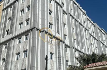 Whole Building - 2 Bedrooms - 1 Bathroom for sale in Old Airport Road - Old Airport Road - Doha