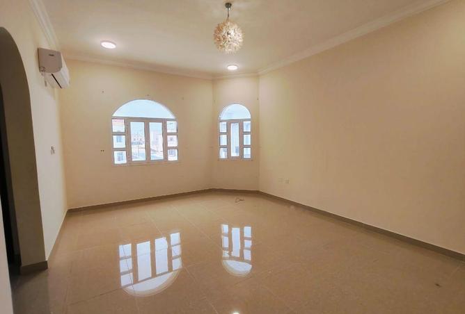 53237093 - Property Main Image