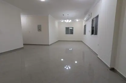 Apartment - 3 Bedrooms - 2 Bathrooms for rent in Al Mansoura - Al Mansoura - Doha