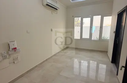 Apartment - 1 Bathroom for rent in Ain Khaled Villas - Ain Khaled - Doha