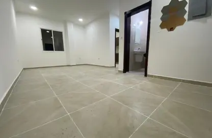 Apartment - 2 Bedrooms - 2 Bathrooms for rent in Old Airport 43 - Old Airport Road - Doha