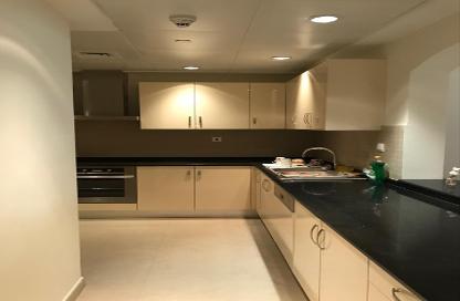 Apartment - 1 Bedroom - 2 Bathrooms for sale in East Porto Drive - Porto Arabia - The Pearl Island - Doha
