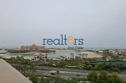 Apartment - 2 Bedrooms - 3 Bathrooms for sale in Tower 19 - Porto Arabia - The Pearl Island - Doha
