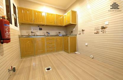 Apartment - 2 Bedrooms - 2 Bathrooms for rent in Muntazah 7 - Al Muntazah - Doha