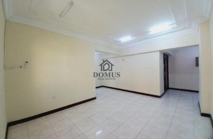 Apartment - 2 Bedrooms - 2 Bathrooms for rent in Thabit Bin Zaid Street - Al Mansoura - Doha